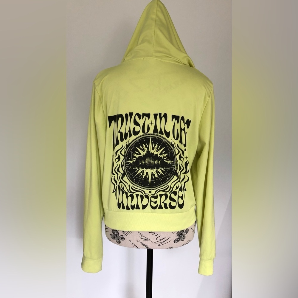 Refuge Athletics Hoodie lime colour long sleeves xlarge